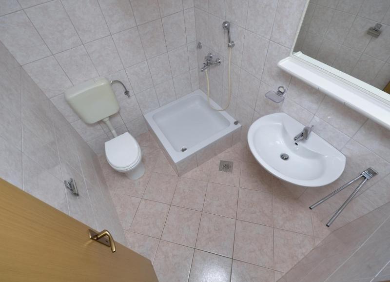 Apartments by the sea Podgora Makarska - 25999 - image 38