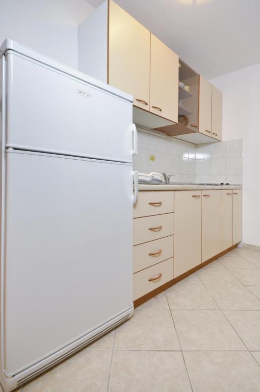Apartments by the sea Podgora Makarska - 25999 - image 17
