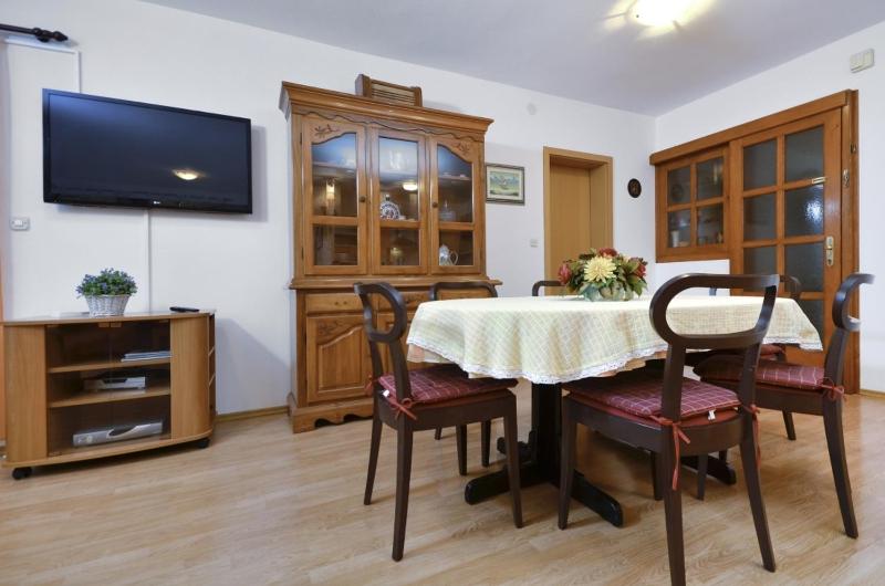 Apartments by the sea Podgora Makarska - 25999 - image 4