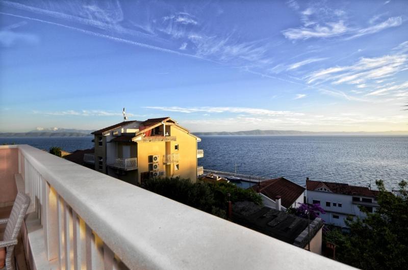 Apartments by the sea Podgora Makarska - 25999 - image 25