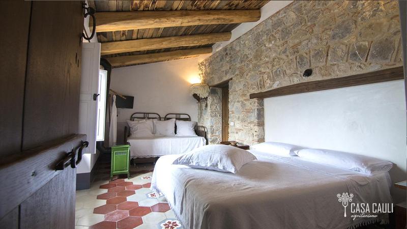 Double Room with Garden View image 1