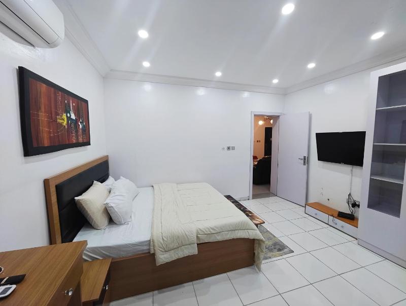 2 Bedroom Apartment Lekki - Highly Secured with 24hrs Power - image 14