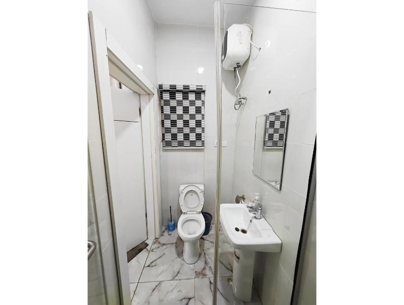 2 Bedroom Apartment Lekki - Highly Secured with 24hrs Power - image 4