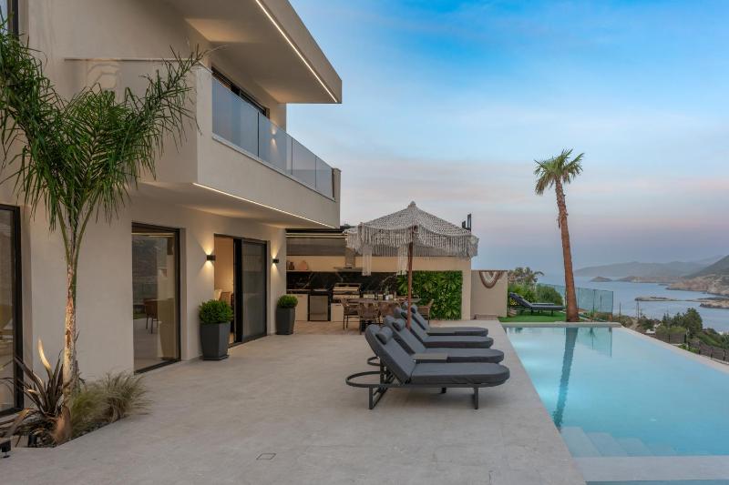 Azur BlueSky Villas - image 10