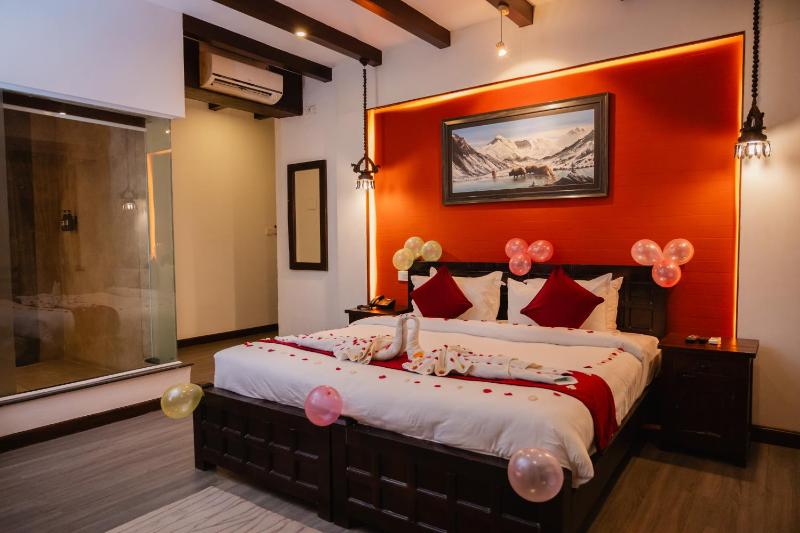 Evara Boutique Hotel - image 9