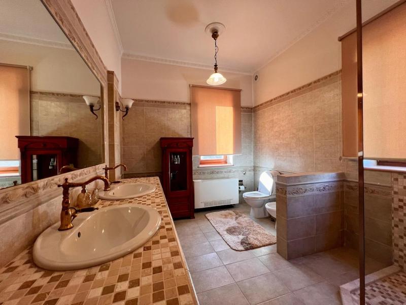 Luxury Villa Helena in Tirana with Private Pool - image 5