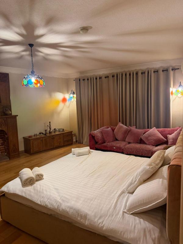 Luxury Villa Helena in Tirana with Private Pool - image 8