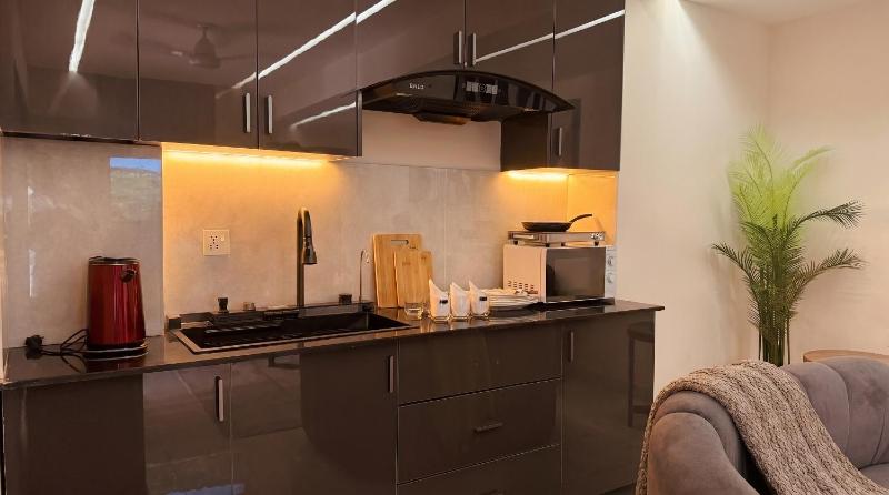 Brand New Family Apartment Hygienic and Comfortable Stay Balcony Free Parking Kitchen and Fast WiFi E11 Islamabad - image 2