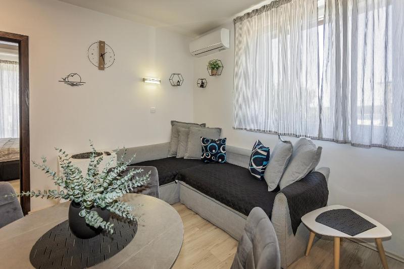 Renovated Apartments Skorin - image 38