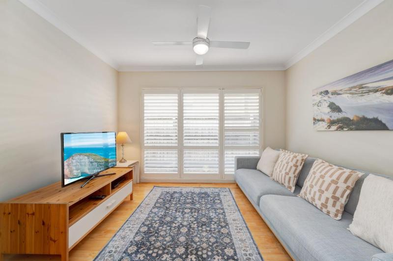 77 Roderick St Moffat Beach QLD - image 13