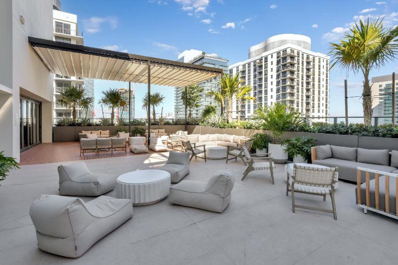 Apex Executive Apartments - 11 NE 6th St Downtown Miami - image 6