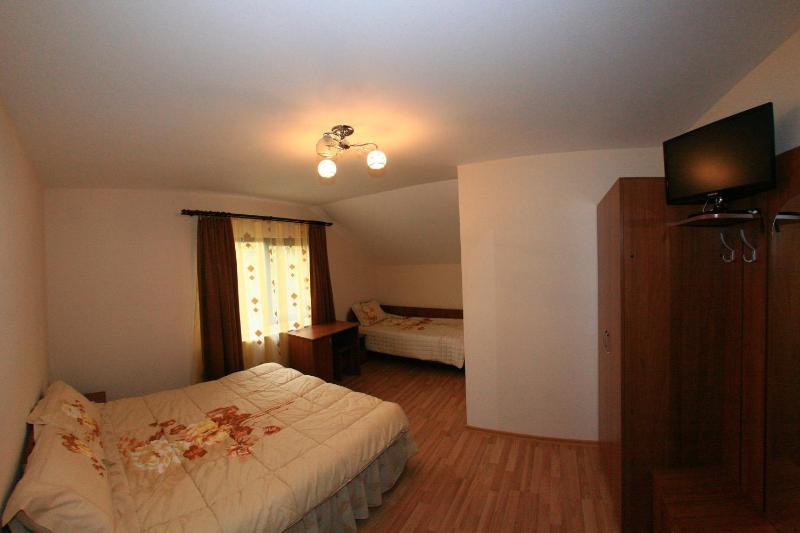 Triple Room image 2