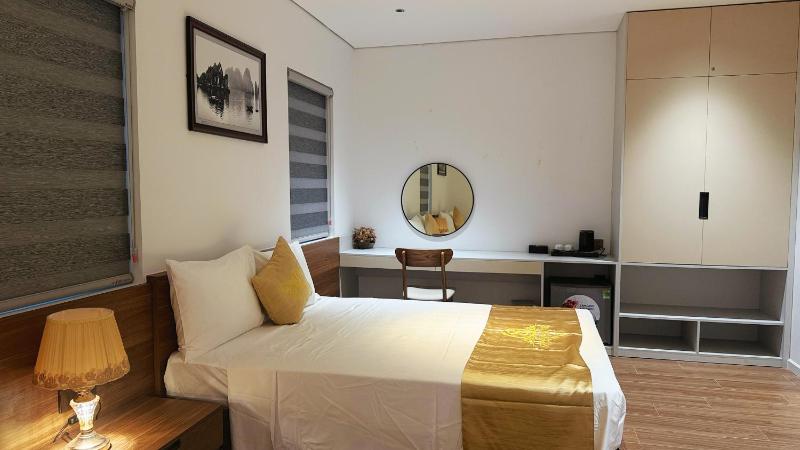 Serene Hotel - image 13
