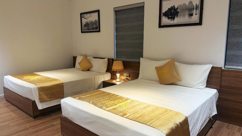 Serene Hotel - image 8