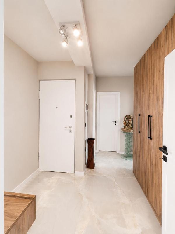Sunflower Apartment - image 10