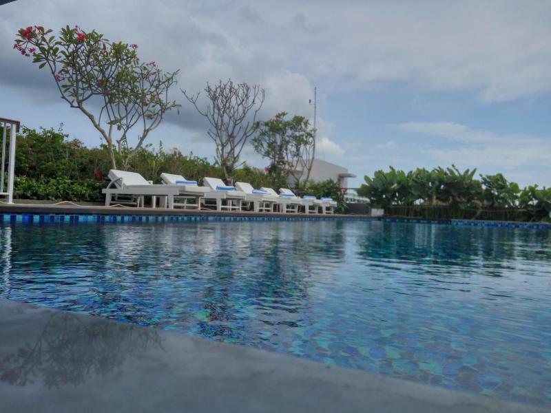 Jambuluwuk Oceano Seminyak Hotel - image 44