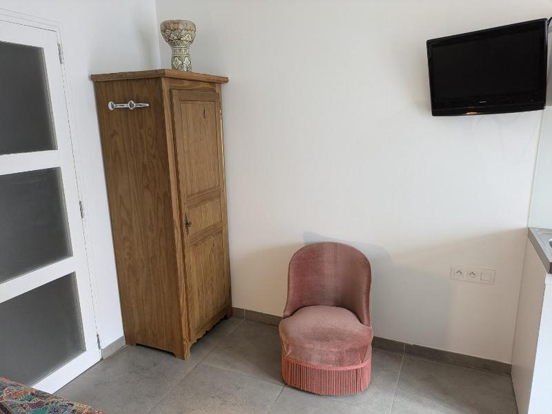 Studio en centre ville pour 2 personnes - image 8