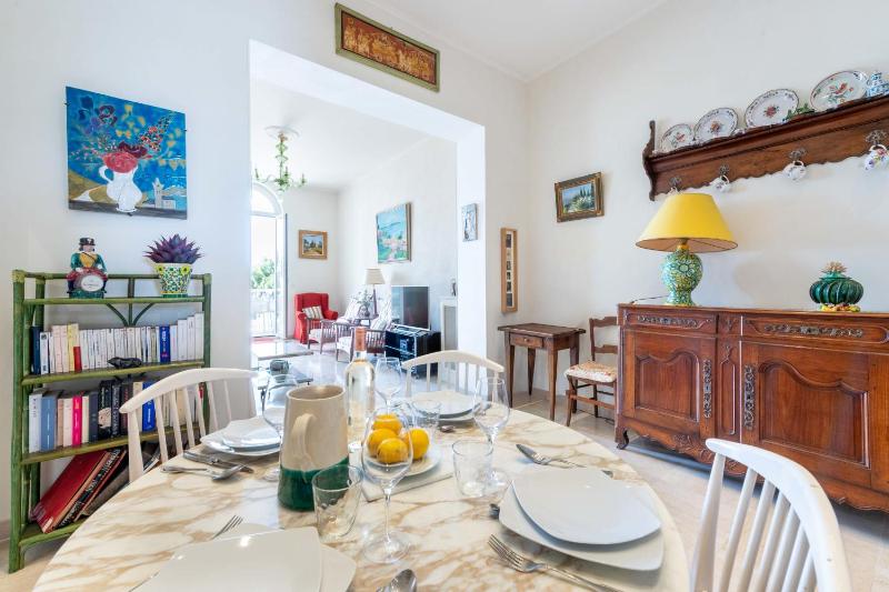 2-Br Bourgeois Apartment Croisette & Sea View - image 10