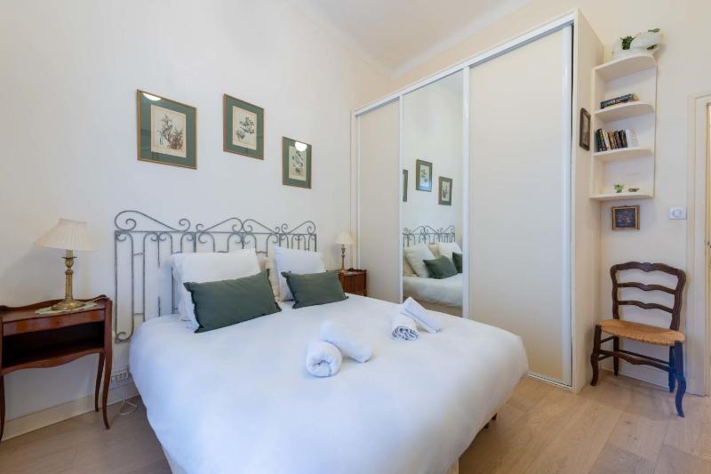 2-Br Bourgeois Apartment Croisette & Sea View - image 8
