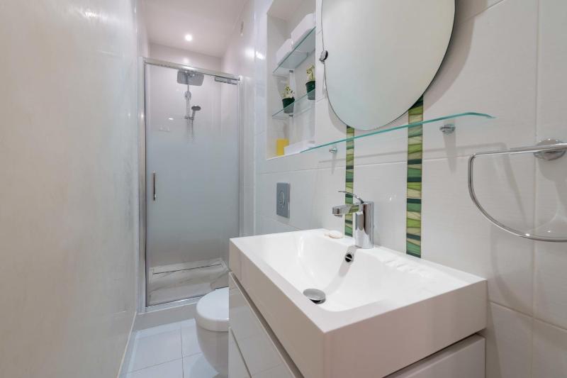 2-Br Bourgeois Apartment Croisette & Sea View - image 14