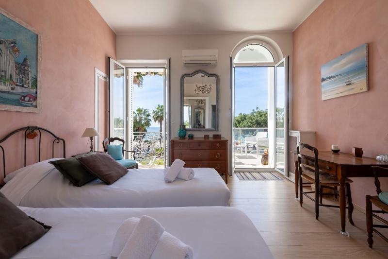 2-Br Bourgeois Apartment Croisette & Sea View - image 16