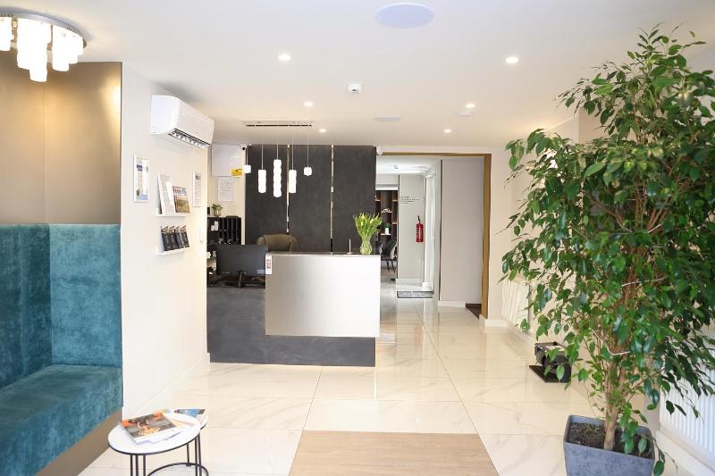 Hotel Crystal - image 6