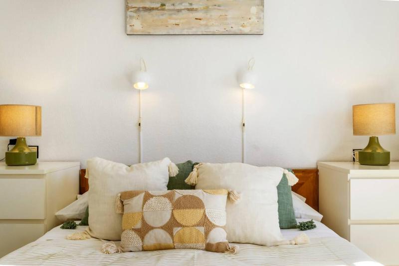 Bungalow Pink Boho - image 2