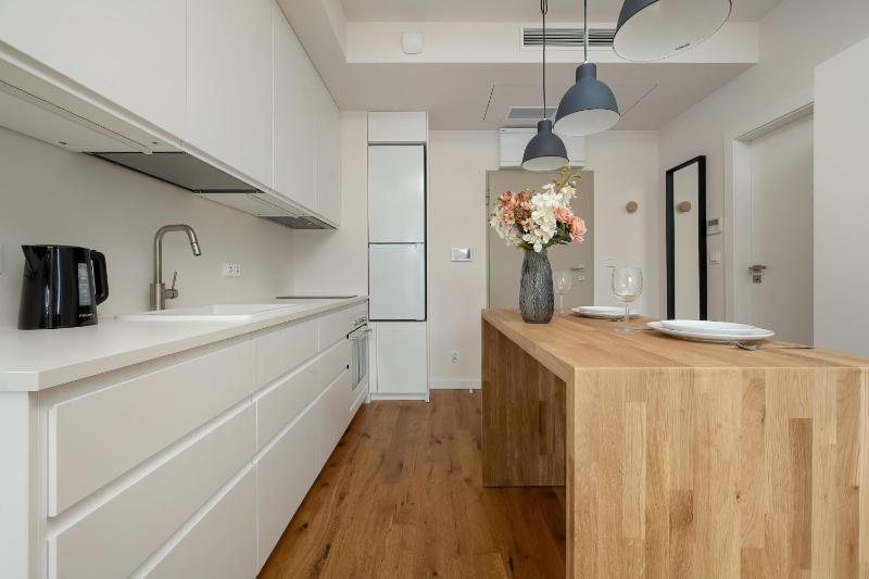 Air Conditioned Apartments in Wrocław Center by Renters Prestige - image 49