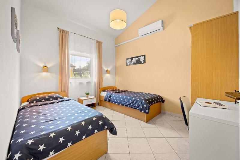 Villa Belvedere for 6 people near Porec with sea view and pet friendly - image 40