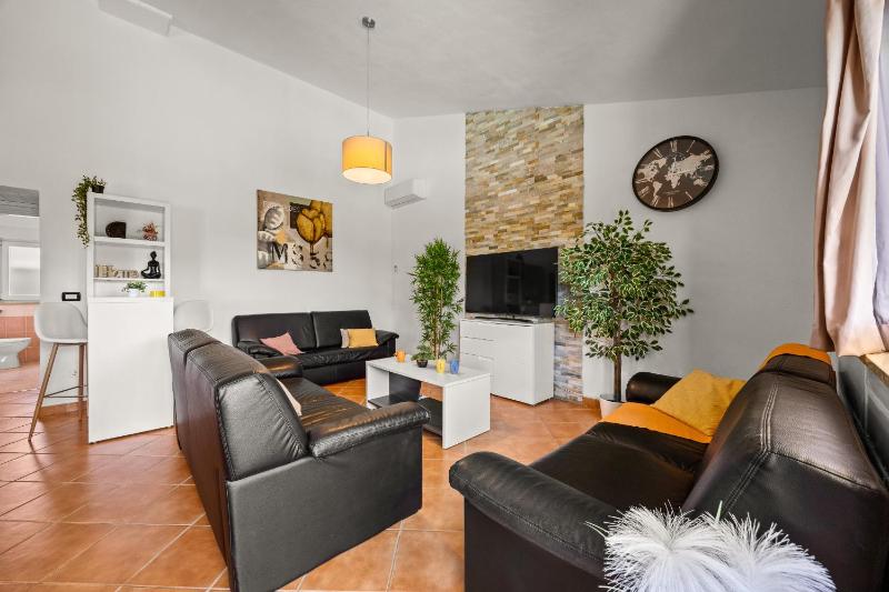 Villa Belvedere for 6 people near Porec with sea view and pet friendly - image 10