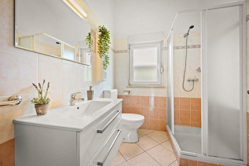 Villa Belvedere for 6 people near Porec with sea view and pet friendly - image 41