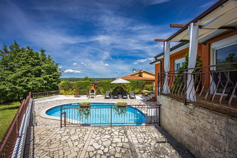 Villa Belvedere for 6 people near Porec with sea view and pet friendly - image 24