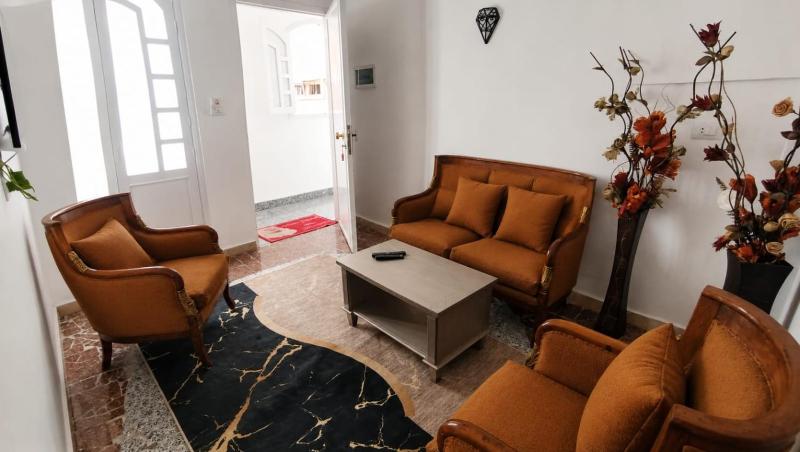 Theban Hills Cozy Studio with Balkony - image 1