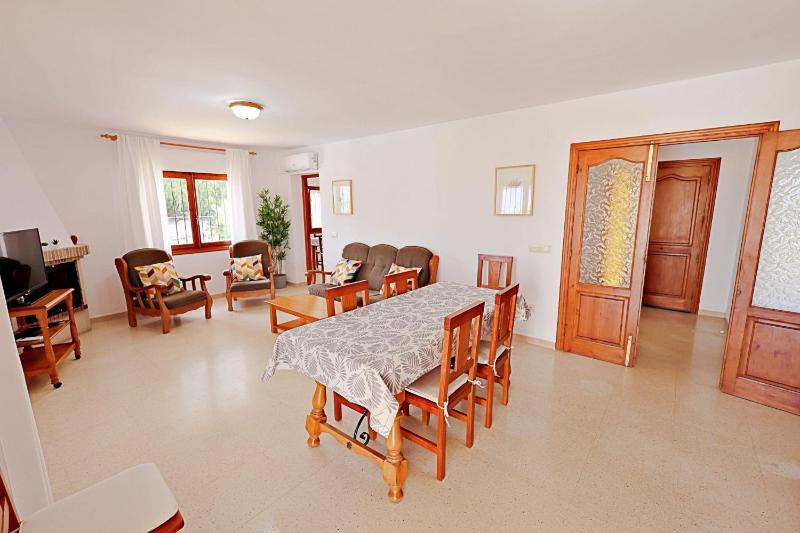 Laura-29A - pretty holiday property with garden and private pool in Calpe - image 43