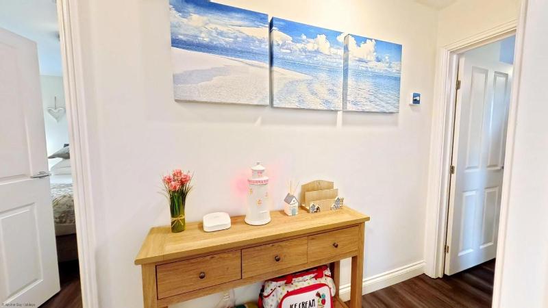 Paws and Relax - Part of the The Bay Filey Holiday Village with pool gym and direct beach access pub restaurant tennis and meadows walks - image 33