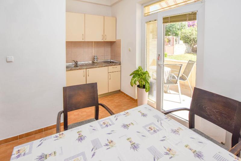 Apartments Dijana - image 6
