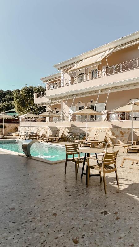 Breeze Hotel - image 6