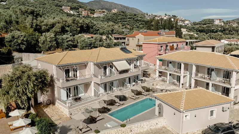 Breeze Hotel - image 18