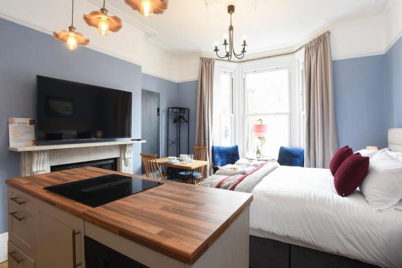 Air Maison - Sweet Studio - 5 Mins from the Beach - image 17