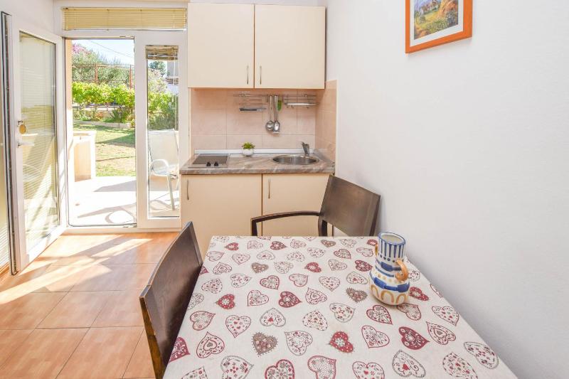 Apartments Dijana - image 4