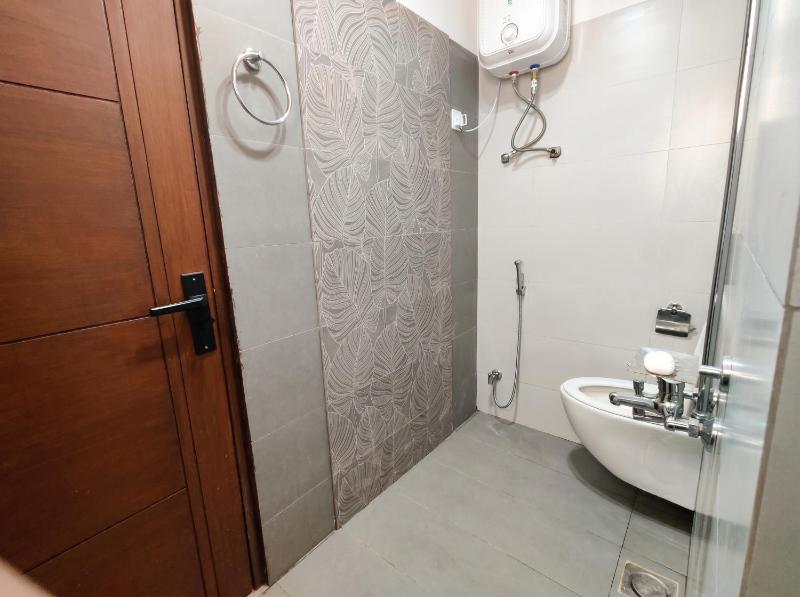 Brand New Family Apartment Hygienic and Comfortable Stay Balcony Free Parking Kitchen and Fast WiFi E11 Islamabad - image 16
