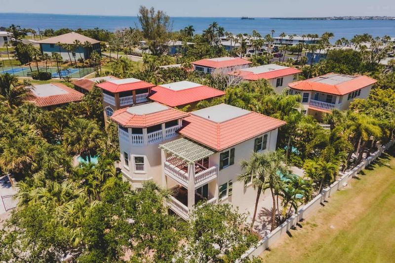 Beach Escape Family Home - image 37
