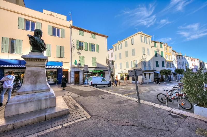 Appartement Angé 100m de la mer - Happy Rentals - image 21