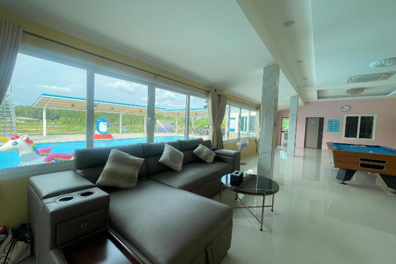 Nueng Pool Villa - image 16