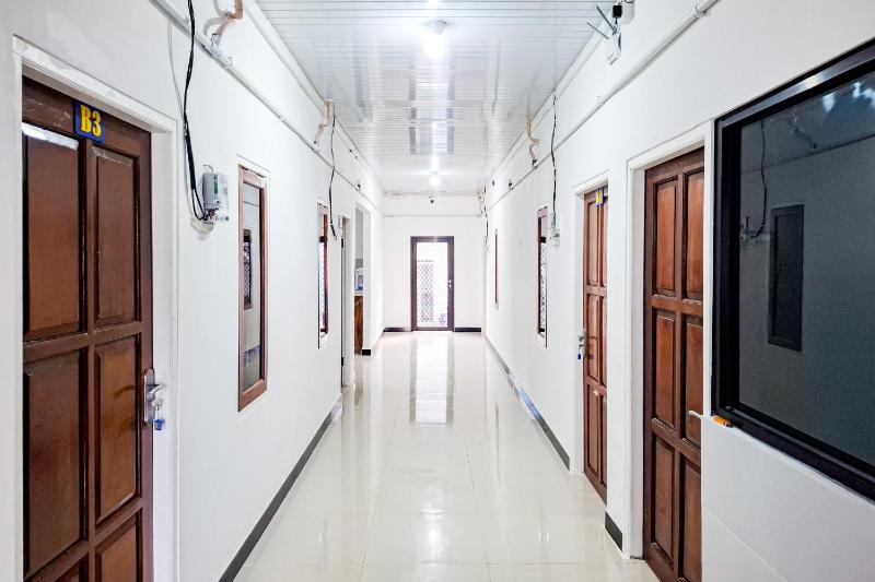 RedDoorz Syariah AN NUR near Exit Toll Krapyak 3 Semarang - image 10