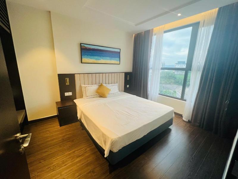 The Saphire Ha Long - TranThuy Sea View Apartment - image 9