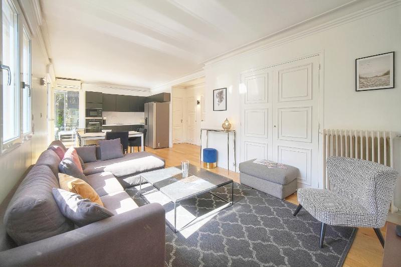 FRGK 2BR CIRODDE Terrace Quiet Center AC Ultra Fast Wi-Fi - image 4