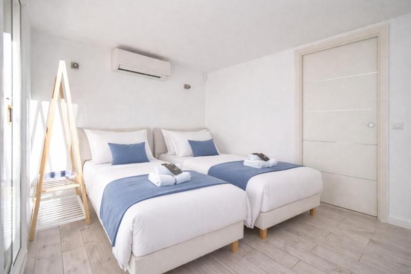 FRGK Spacious 100 sqm Loft with Terrace 2 Ensuite - image 46