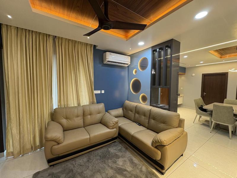 Modern Luxury Apartment 3 bed 3 bath close toGreenfield stadium - image 46
