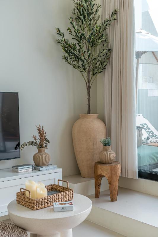 Madame - Chic Mediterranean 3BR Escape with Rooftop Terrace - image 19
